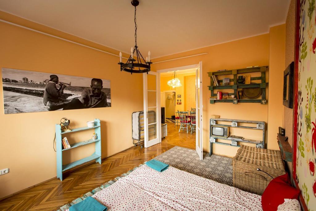 Cosy Art Flat Apartment Budapest Room photo